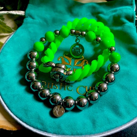 Brand New Rustic Cuff Set - Picture 2 of 4